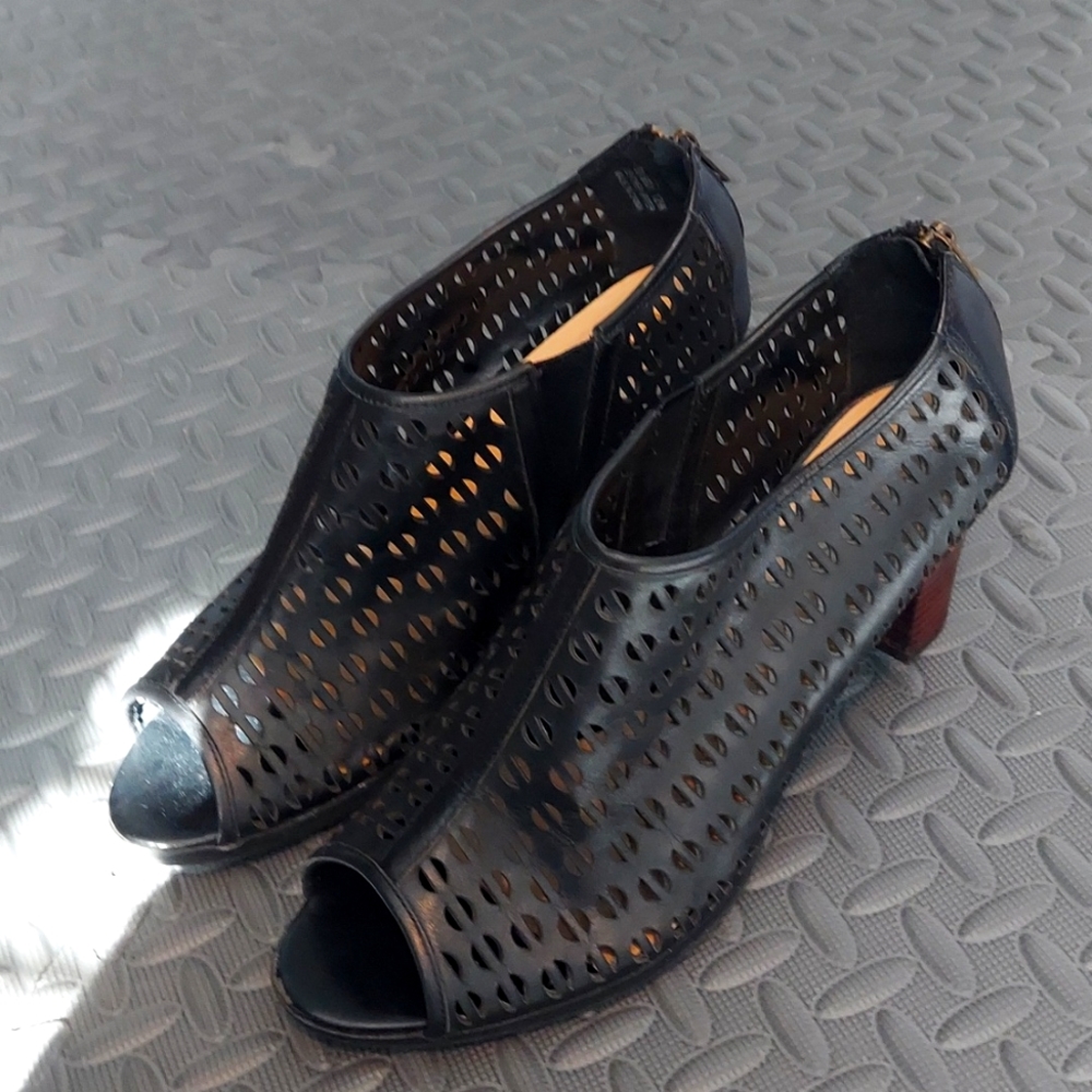 Bella Vita peep toe lazer cut genuine leather booties